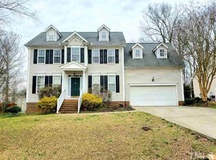 221 Sarazen Dr, Clayton, NC 27527