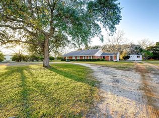 130 Stavena Rd, Wharton, TX 77488