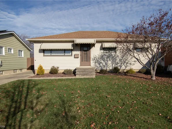 15364 Sylvia Dr, Brookpark, OH 44142