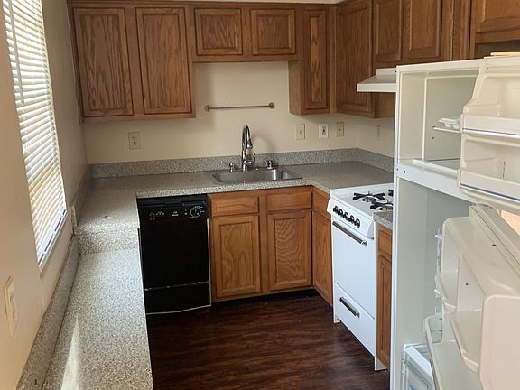 4th image of 347 S Upper St #18