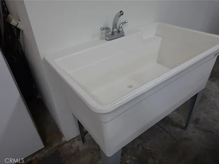 6232 Hesperia Ave — Photo 34