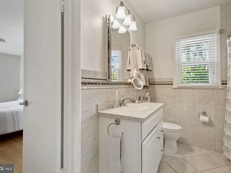 9504 Wadsworth Dr — Photo 25