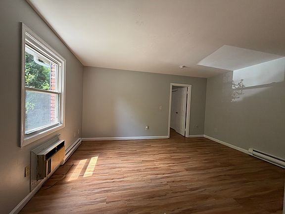 4th image of 538 Wilson St #1Z