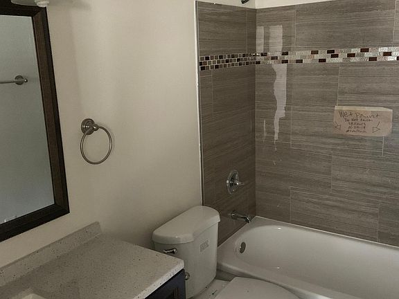 5th image of 9919 De Soto Ave #31