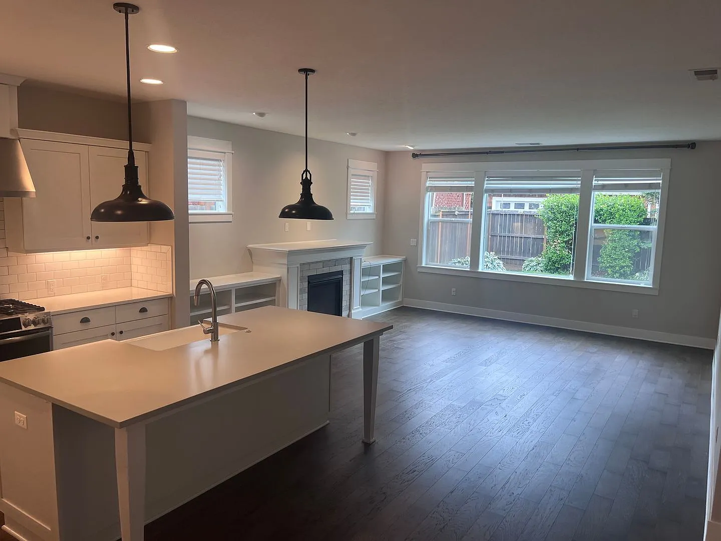 Custom 4 Bed House-Modern Farmhouse Meets NoPo Cool — Photo 2
