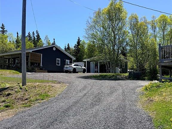 4th image of 174 OceanView Crescent
