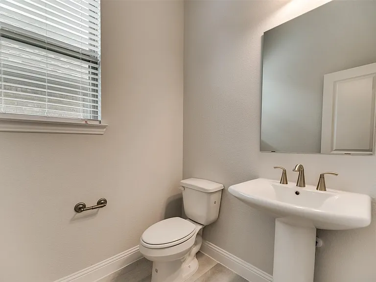5908 Horsetail Dr — Photo 12