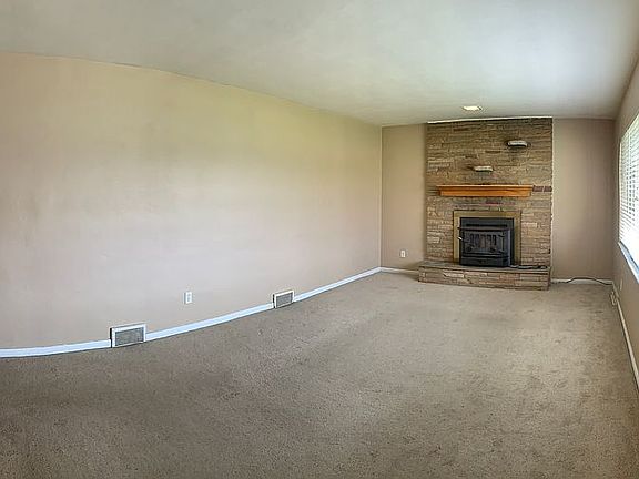 2nd image of 2220 Gipsy Dr
