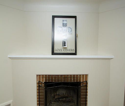 4th image of 3420 College Ave NE