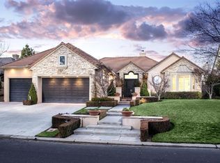2527 W Lake Van Ness Cir, Fresno, CA 93711