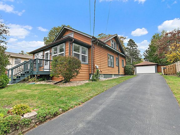 2nd image of 409 S River Rd