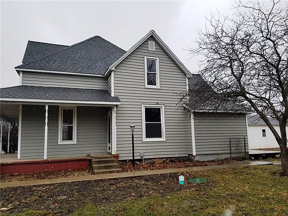 2nd image of 305 W Luin St