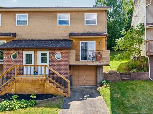 76 Angelview Ct, Fredericton, NB E3B 7A8
