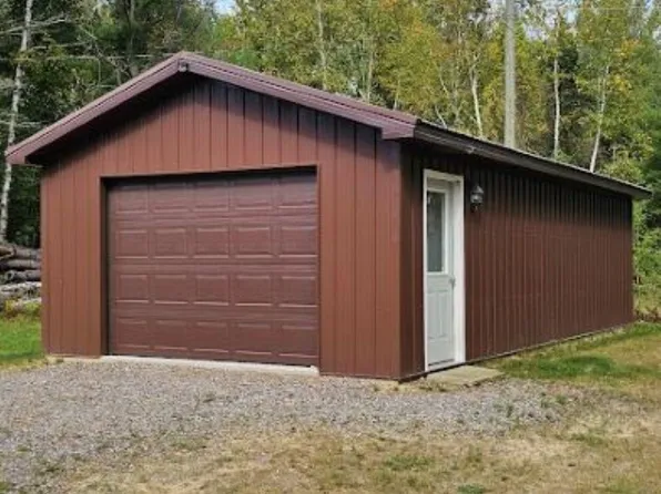 6323 Hintz Rd, Palms, MI 48465