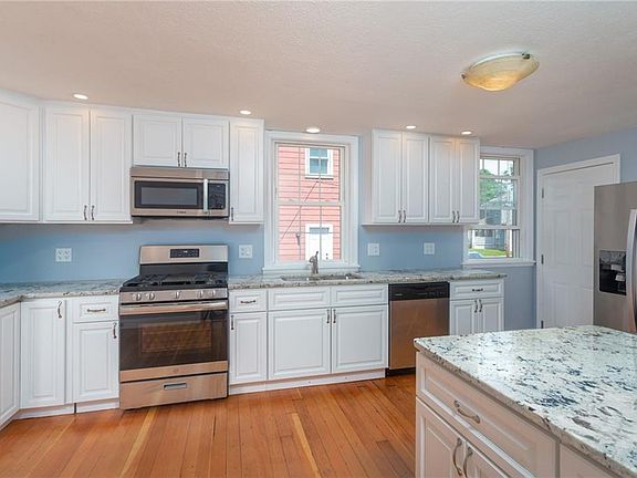 4th image of 44 Woodland Ct