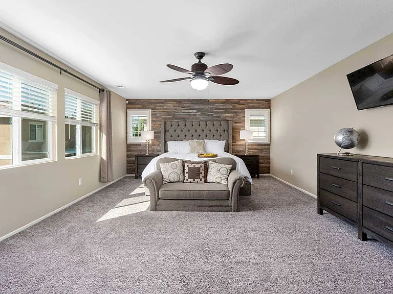 10311 Penguin Ct — Photo 15