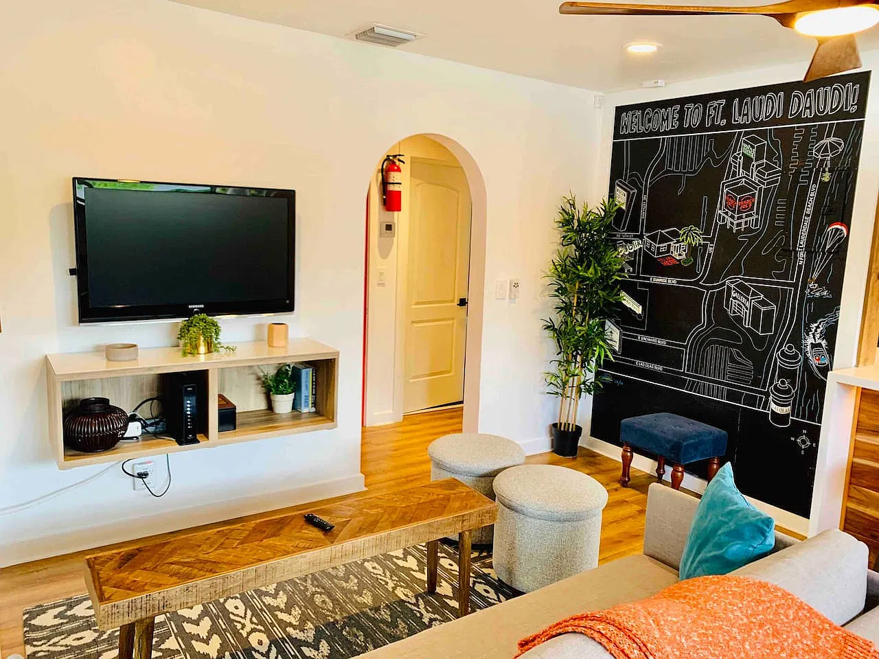 2 bed, 822 sqft, $2,800 — Photo 2