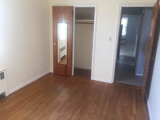 5th image of 136 Kearney Ave #2F