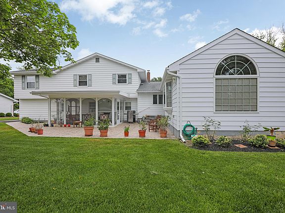 5th image of 2070 Cottonwood Dr