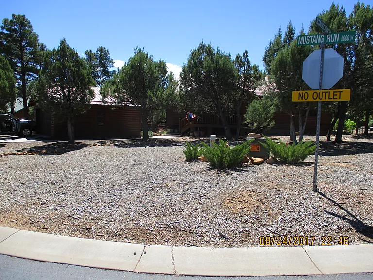 1561 N Mustang Run — Photo 3