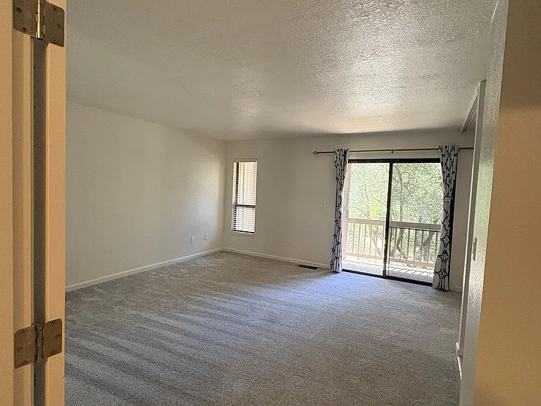811 Auburn Ravine Rd — Photo 18