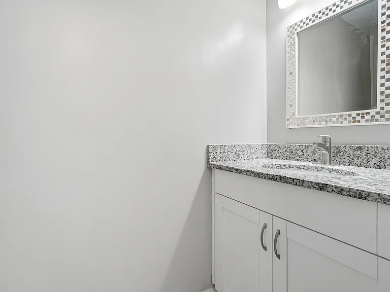 125 Tower Dr #1 — Photo 17