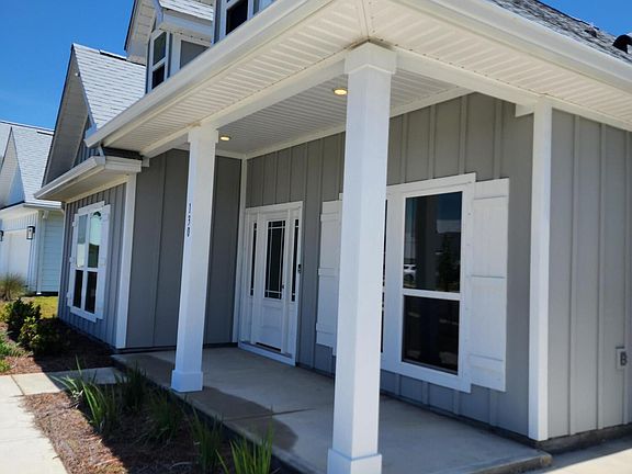 2nd image of 130 Tierra Verde Way