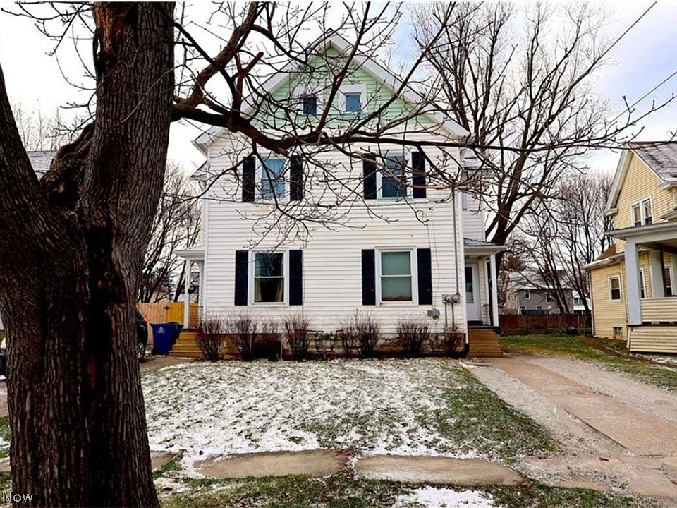 1st image of 1113 W 9th St