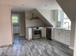 15 S Highland St #5, Lowell, MA 01852