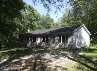 11715 Hoffman Rd, Three Rivers, MI 49093