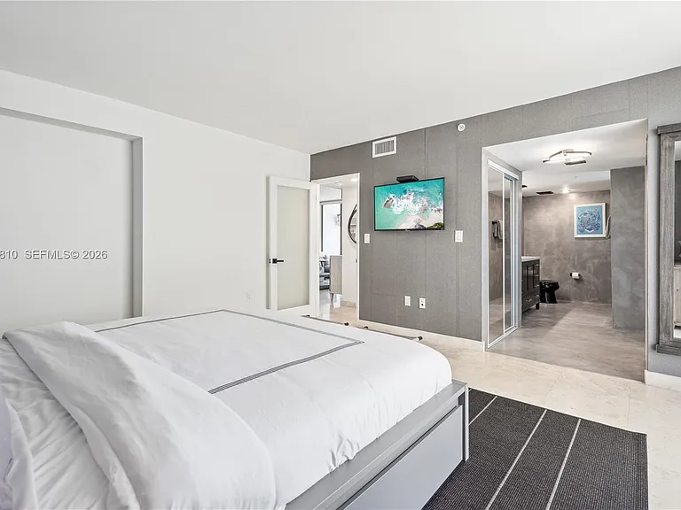 1900 Sunset Harbour Dr #1715 — Photo 11