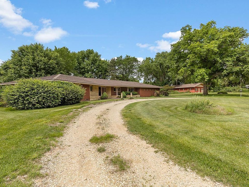 1st image of 504 E Highland Dr