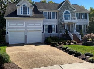 8015 Bonnie Briar Loop, Gainesville, VA 20155