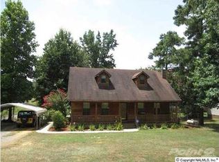 17 Sweet Gum Ln, Hartselle, AL 35640