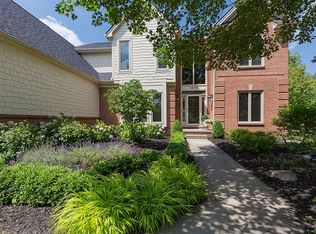1934 Blue Grass Dr, Rochester Hills, MI 48306
