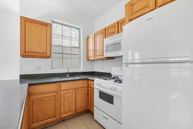 621 N 33rd St #2 — Photo 10