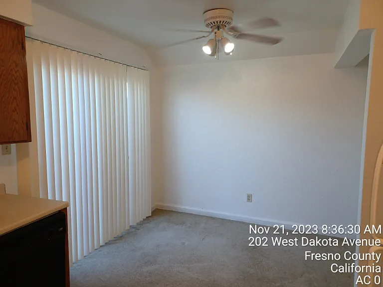 202 W Dakota Ave #108 — Photo 6