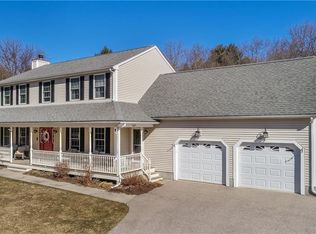 2 Raven Blvd, Greene, RI 02827