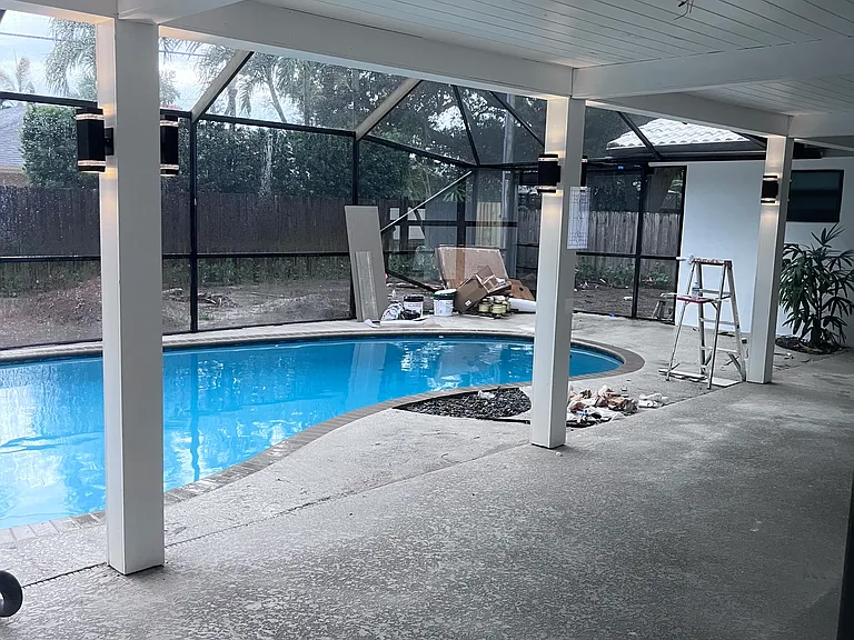 563 NW 13th Dr — Photo 18