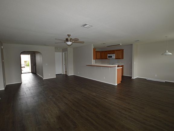 2nd image of 318 Lakemont Dr
