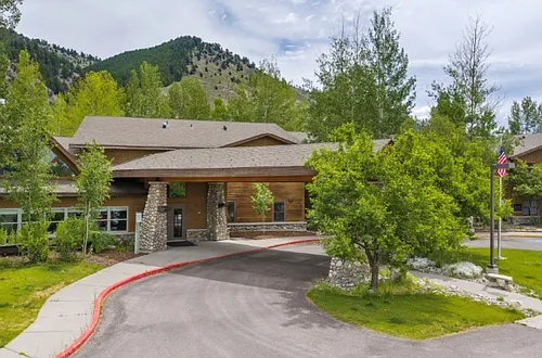 Legacy Lodge Photo 1 Legacy Lodge Photo 1