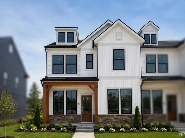 271 Lantana Dr, Brighton, MI 48116