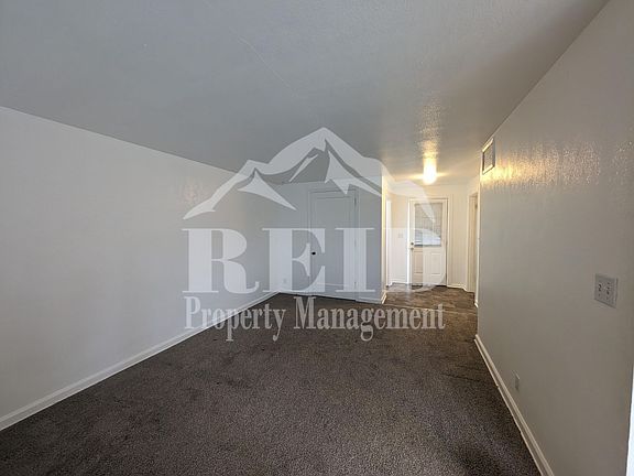 5th image of 102 N Montgomery Ave #1-7
