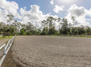 498 East Rd, Loxahatchee, FL 33470