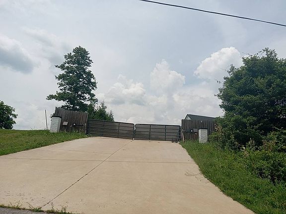 5th image of 5514 Whitener Rd
