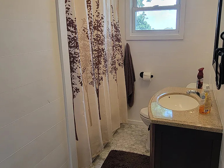 1160 Amelith Rd — Photo 7