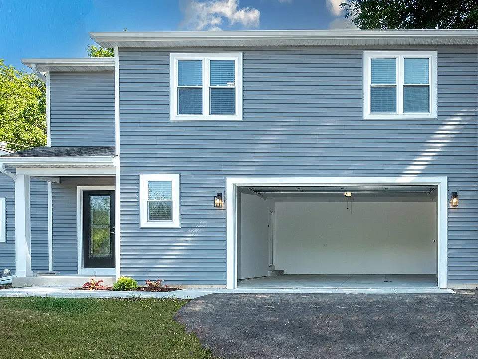 77 S Maple Ave