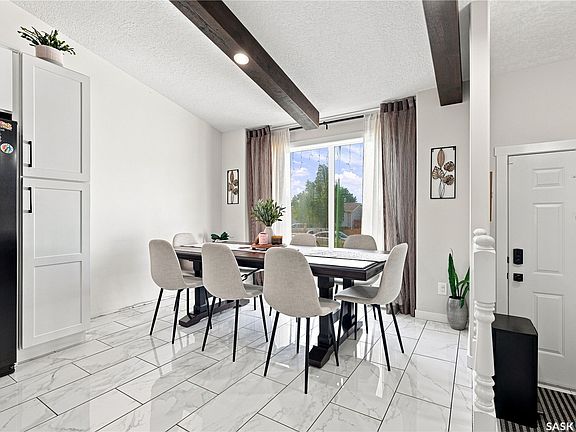 4th image of 107 Hall Crescent