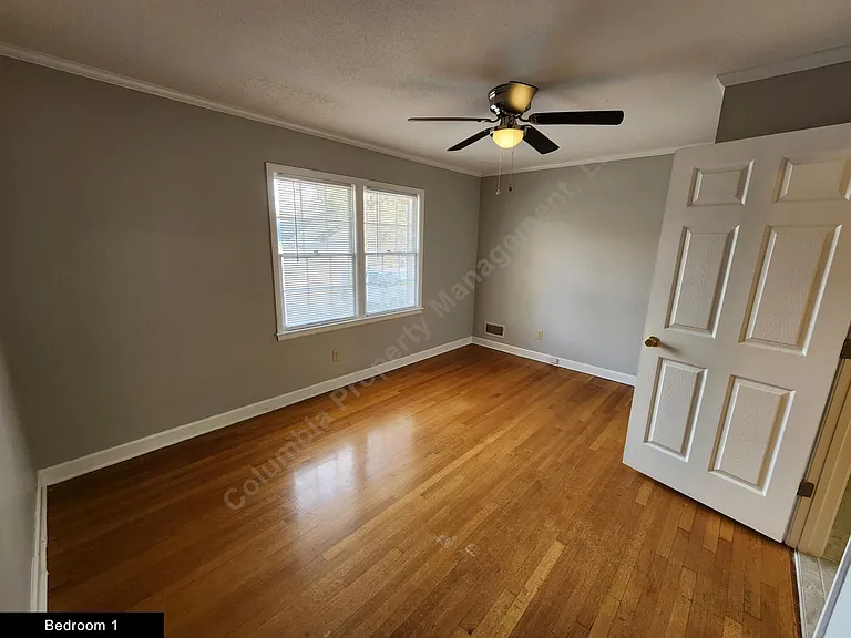 319 Kilbourne Rd — Photo 15
