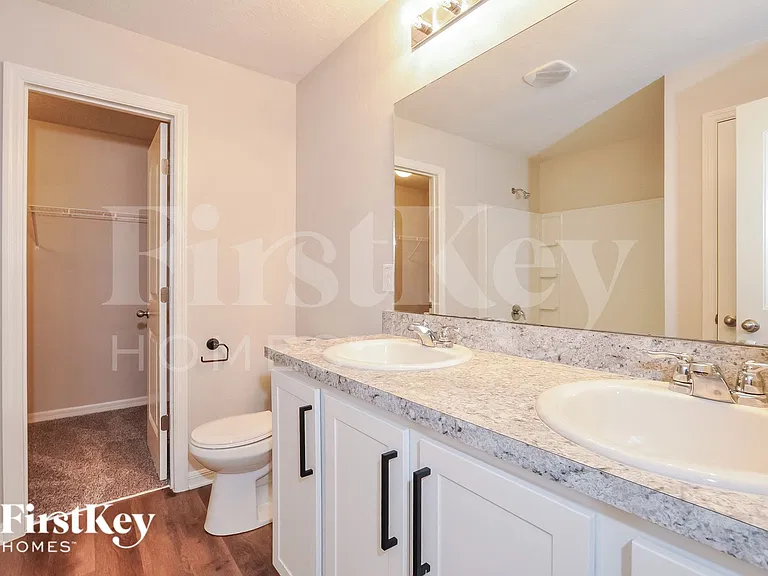 111 Pine Circle Dr — Photo 8